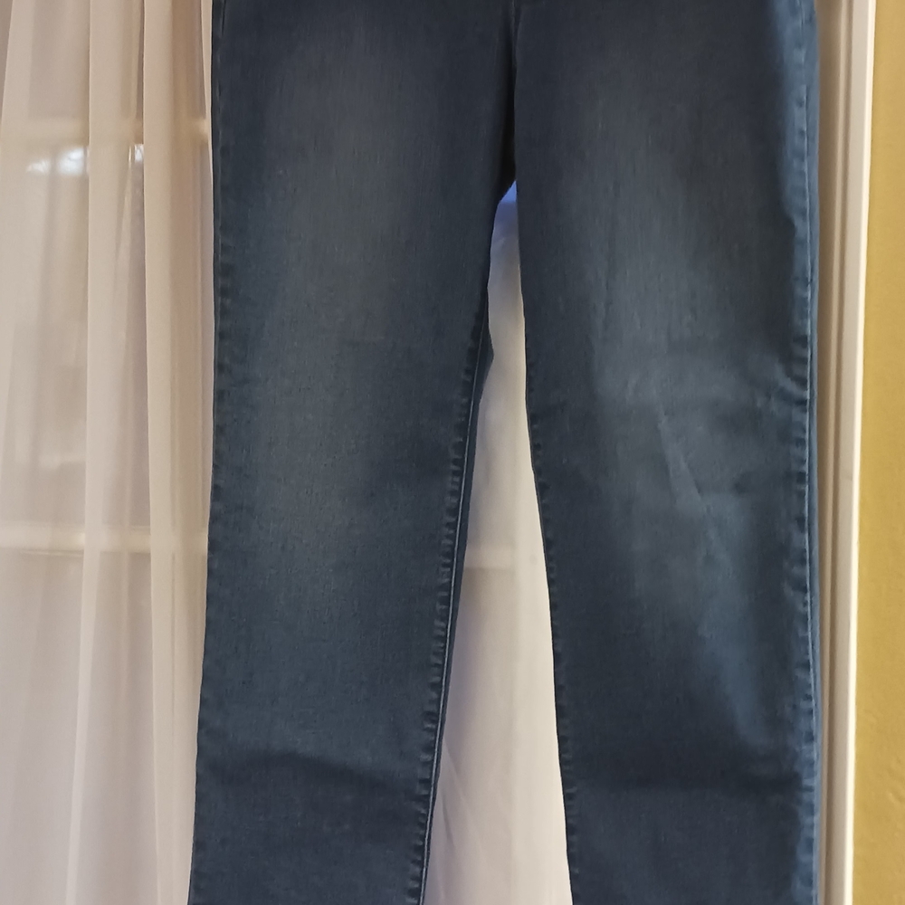 Women's Straight Leg Jeans in Dark Blue